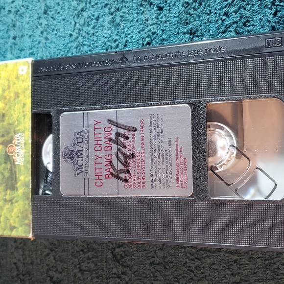 Chitty Chitty bang bang vhs tape movie - Picture 4 of 4